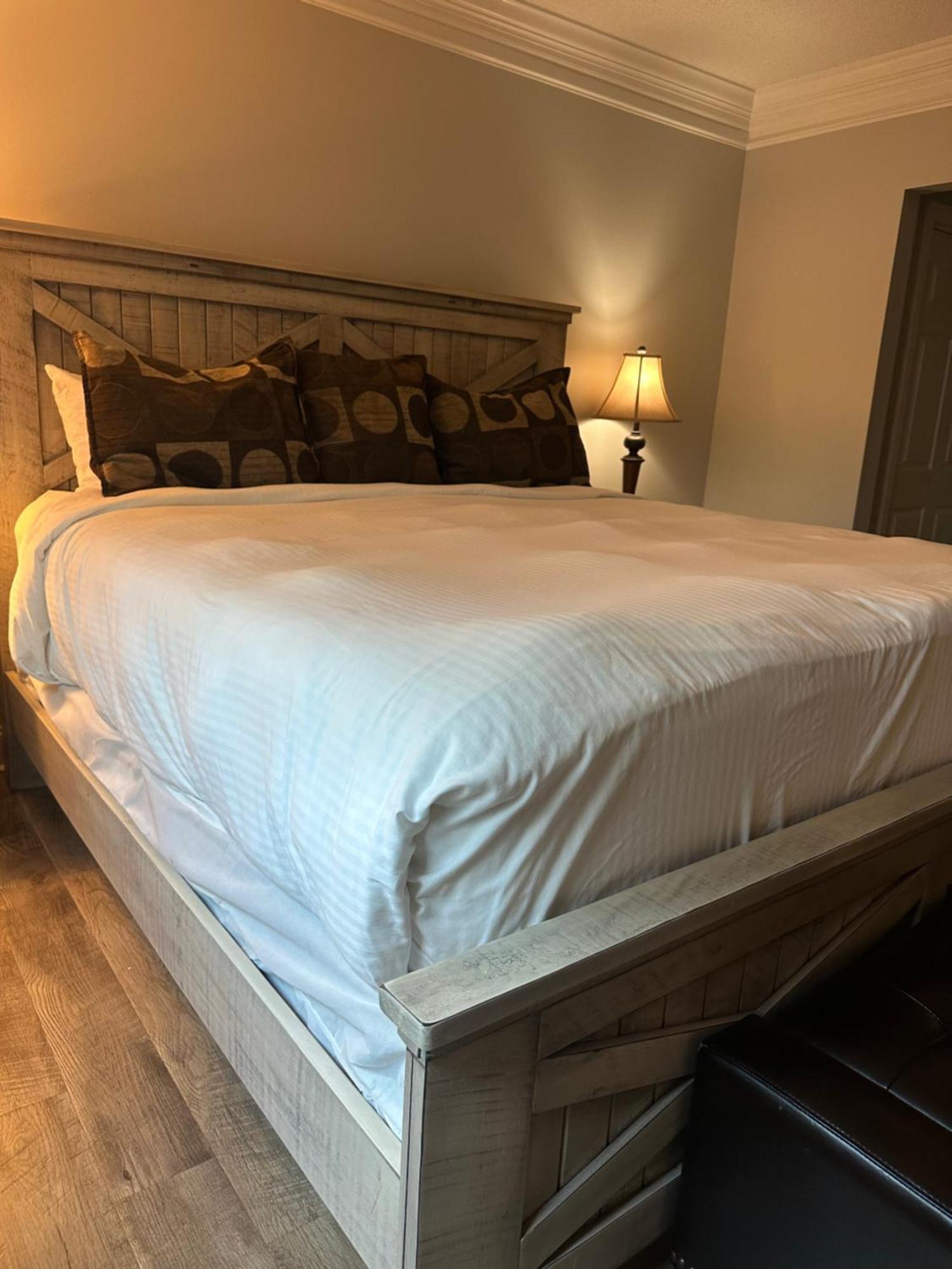 River Place Condos #101 2Bd 鸽子谷 外观 照片